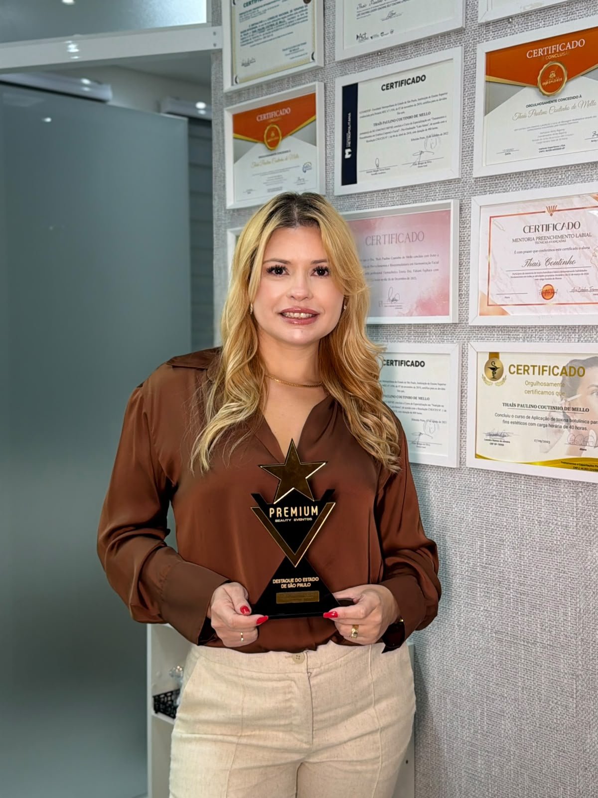 Troféu Prêmio Premium Beauty - Destaque do Estado de São Paulo